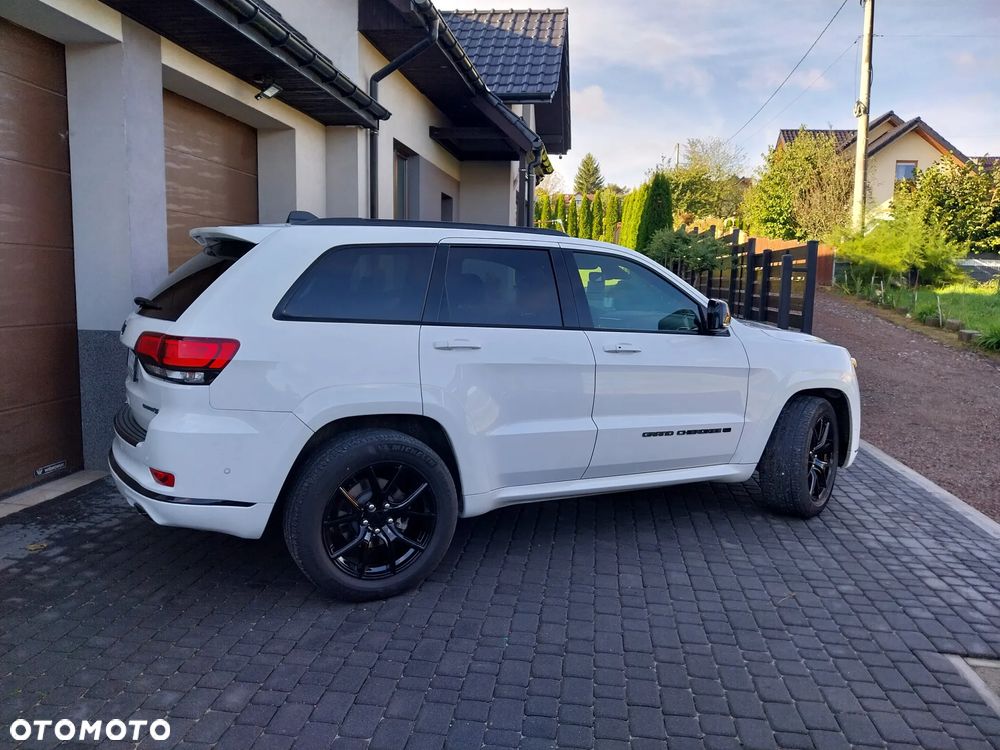 Jeep Grand Cherokee - 9