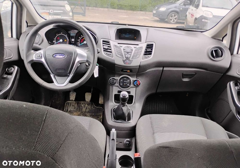 Ford Fiesta - 7