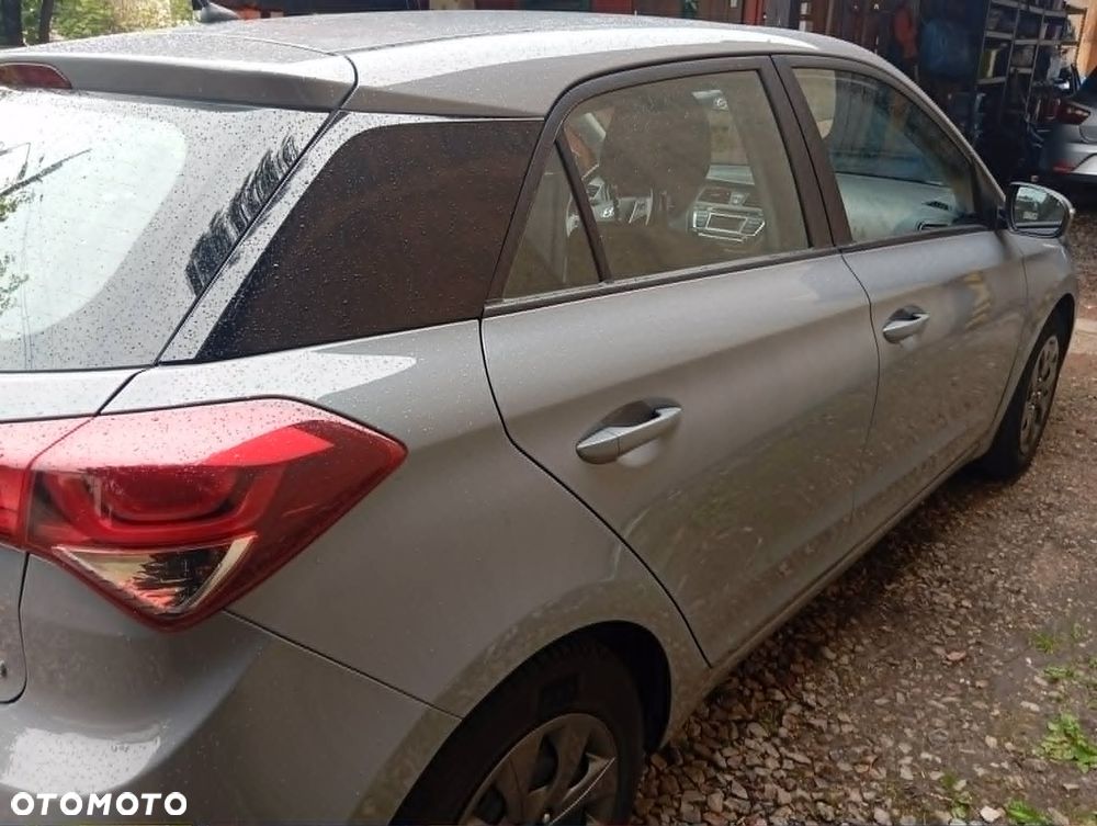 Hyundai i20 1.2 BlueDrive Comfort - 13