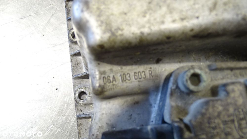 MISA OLEJOWA VOLKSWAGEN GOLF V 1.6 06A103603R - 3