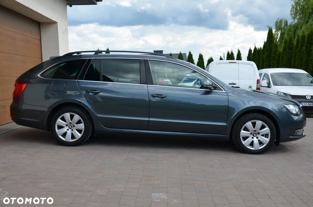 Skoda Superb 2.0 TDI Green tec 4x4 Exclusive - 4