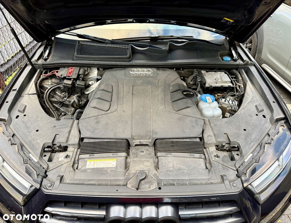 Audi Q7 3.0 TFSI Quattro Tiptronic - 24
