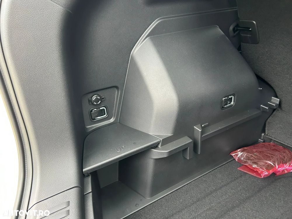 KG Mobility Korrando - 8