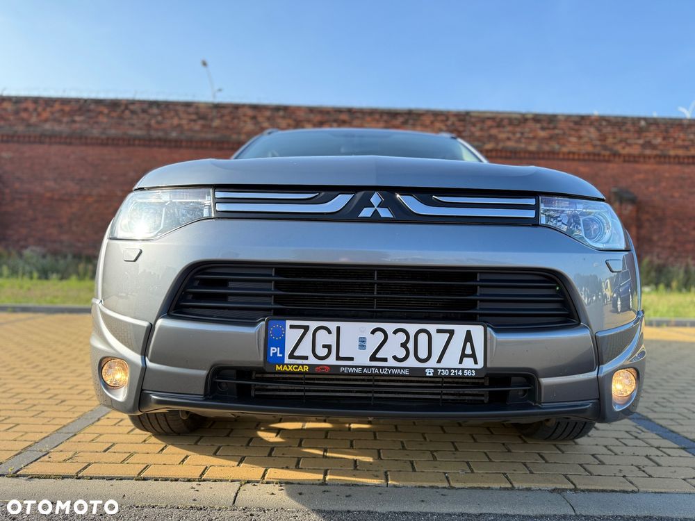 Mitsubishi Outlander 2.2 DI-D 4WD Intense - 11