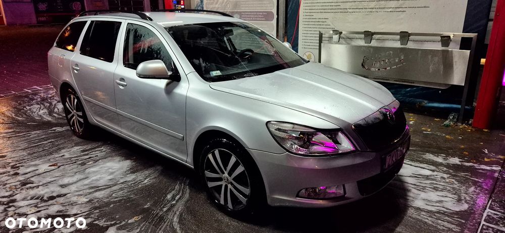 Skoda Octavia 1.8 TSI Ambiente - 6