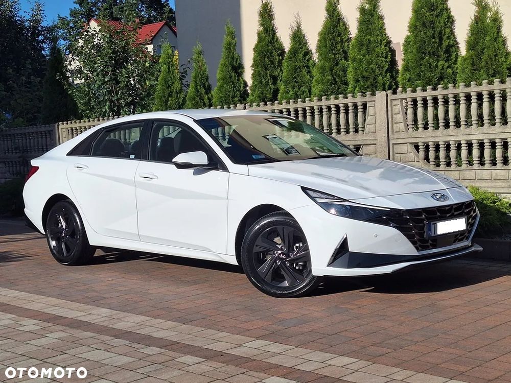 Hyundai Elantra 1.6 Smart - 23