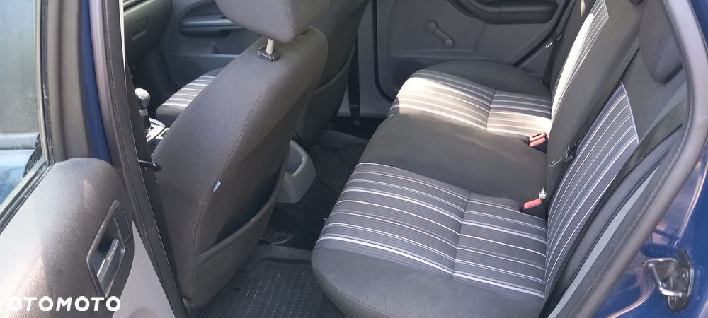 Ford Focus 1.8 TDCi Ghia - 5