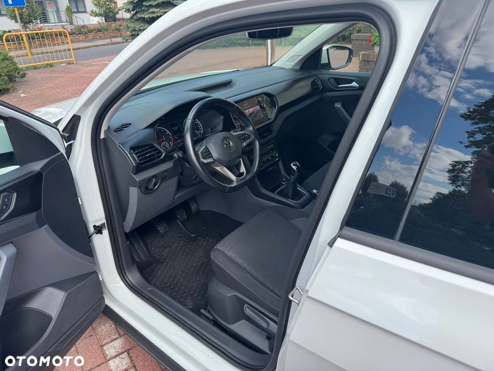 Volkswagen T-Cross - 16