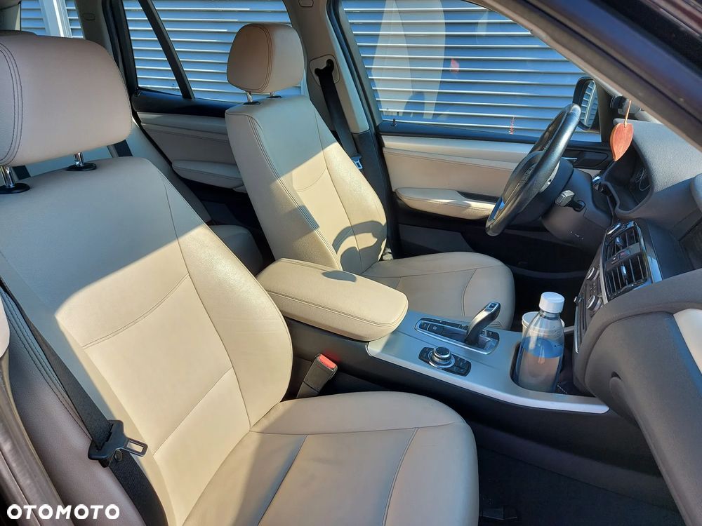 BMW X3 xDrive20d - 8