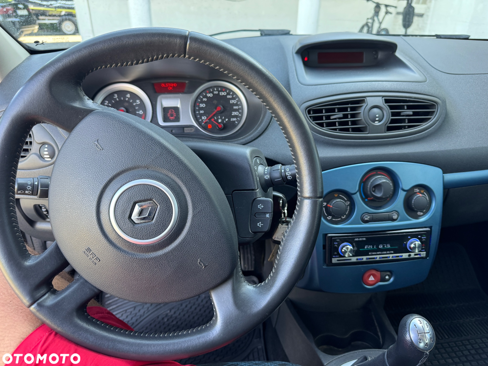 Renault Clio 1.2 16V 75 Expression - 11