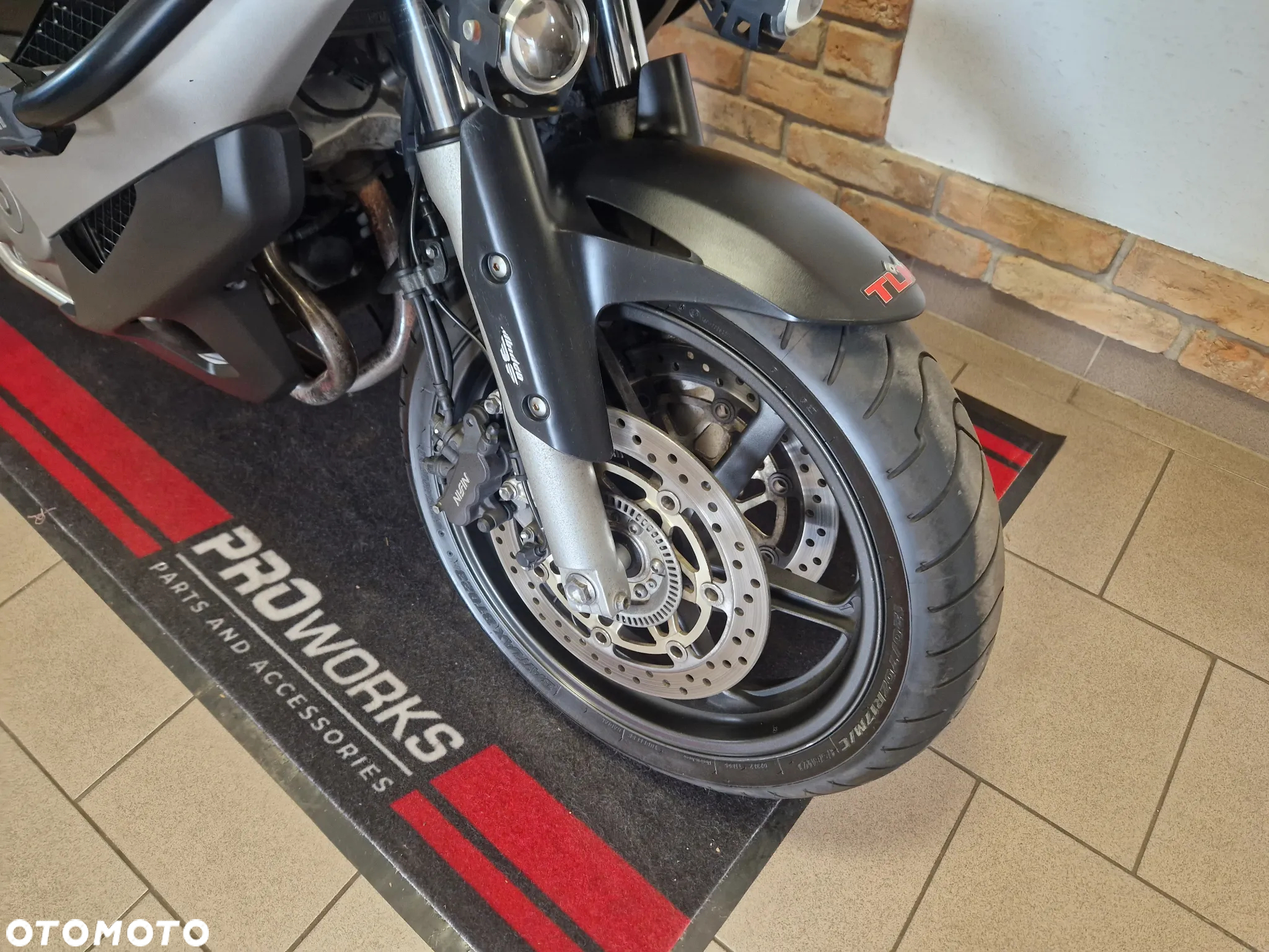Honda VFR - 33