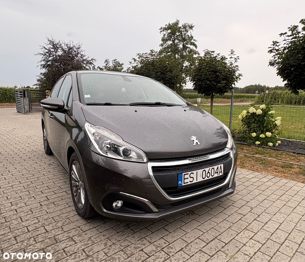 Peugeot 208 - 2