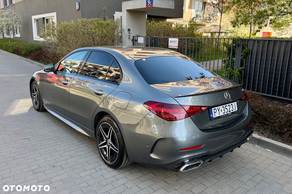 Mercedes-Benz Klasa C 300 e PHEV 4-Matic AMG - 3