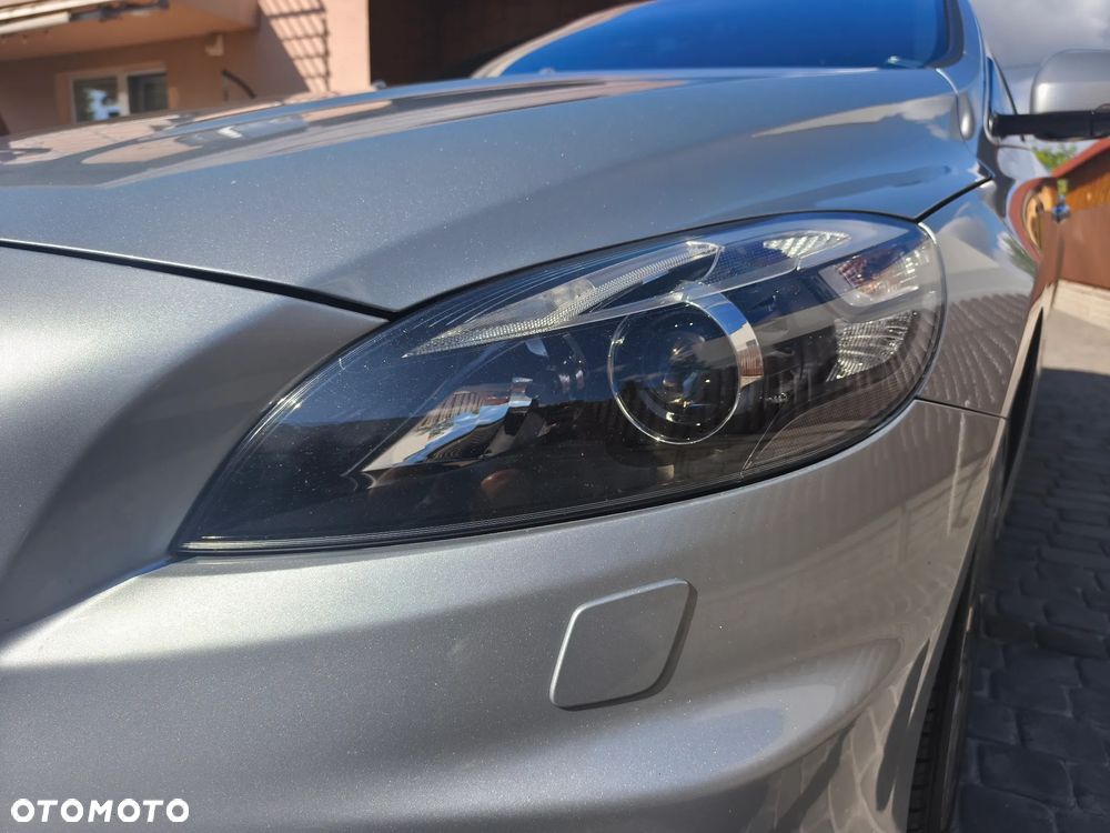Volvo V40 T4 Powershift R Design - 4