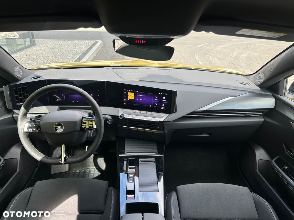 Opel Astra 1.2 T GS Line S&S - 13