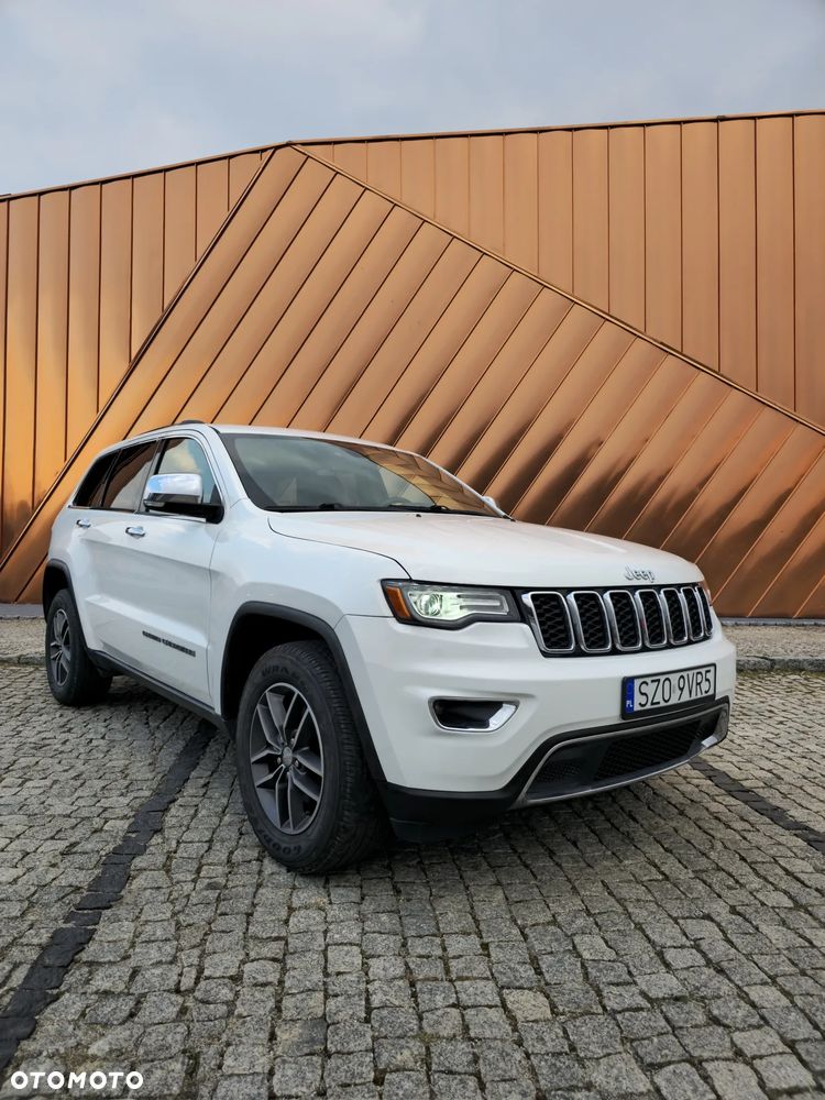 Jeep Grand Cherokee - 1