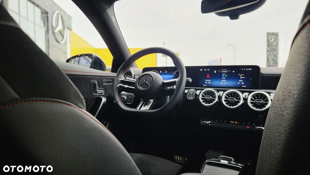 Mercedes-Benz CLA - 24