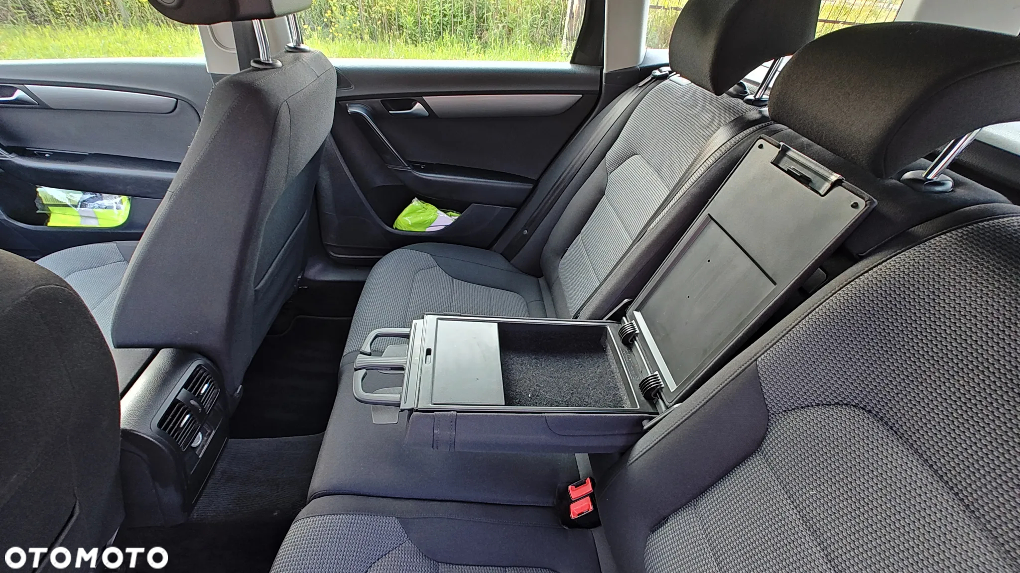 Volkswagen Passat 2.0 TDI DPF Comfortline - 25