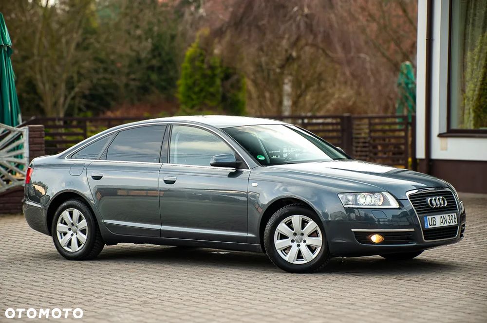 Audi A6 Limousine 2.4 - 4