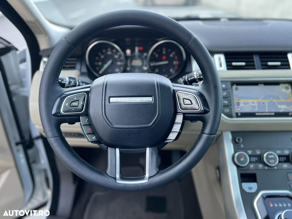 Land Rover Range Rover Evoque - 16