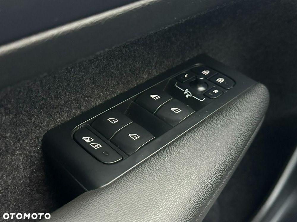 Volvo XC 40 T4 Plug-In Hybrid Core - 32