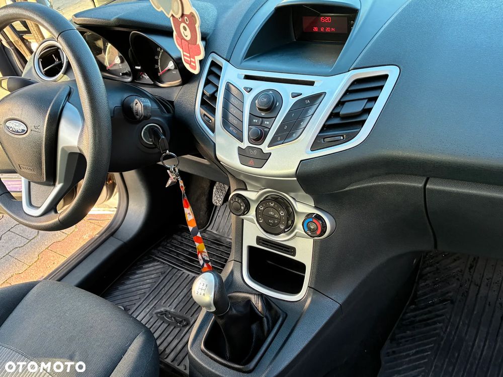 Ford Fiesta 1.25 Ambiente - 10