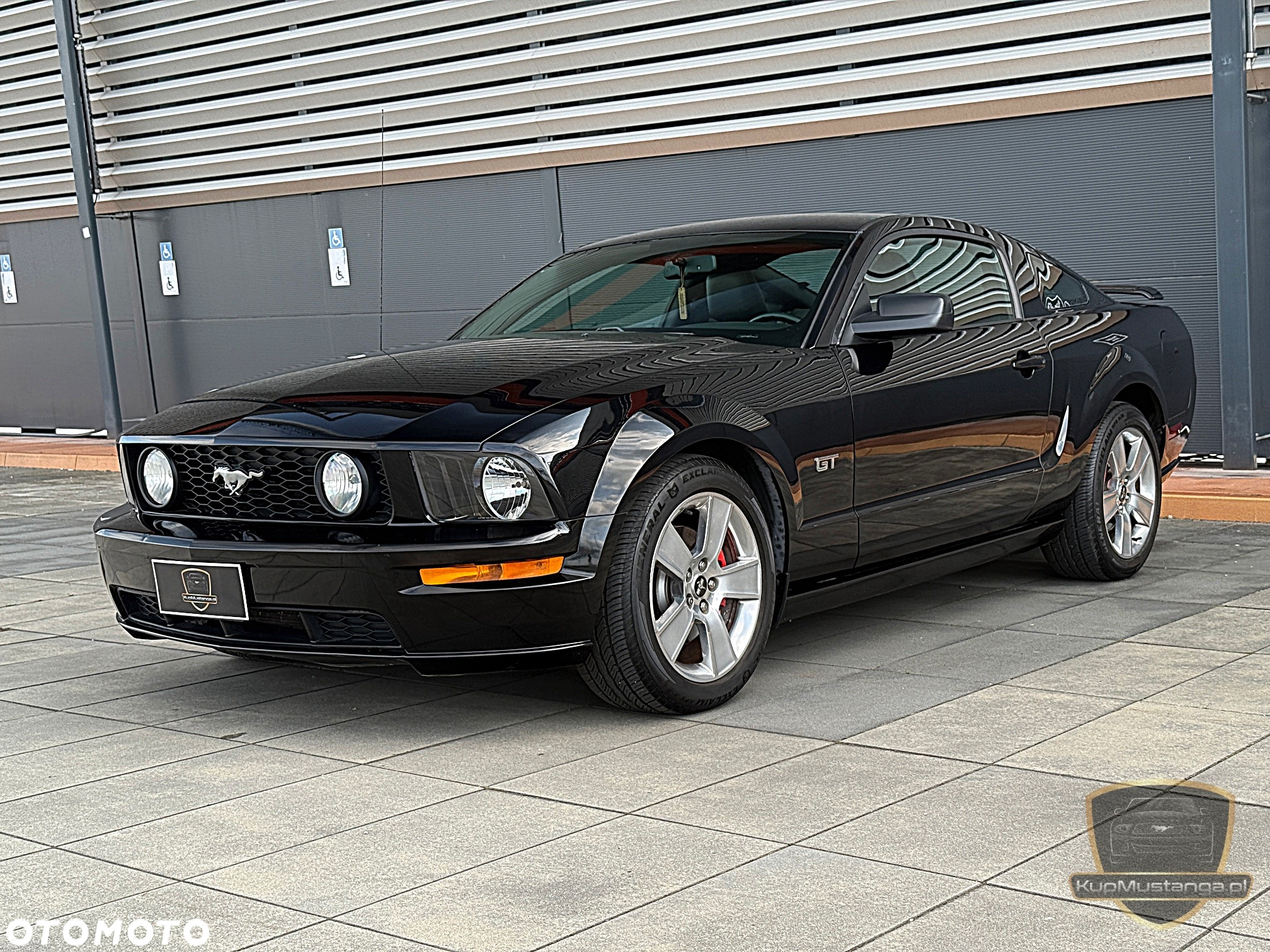 Ford Mustang - 17