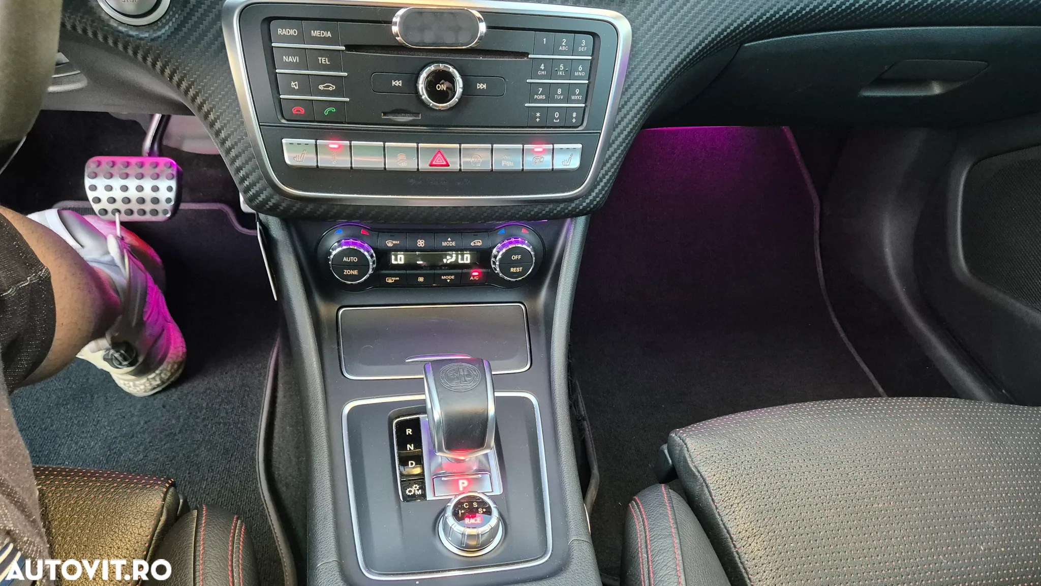 Mercedes-Benz A AMG 45 4Matic AMG Speedshift 7G-DCT - 19