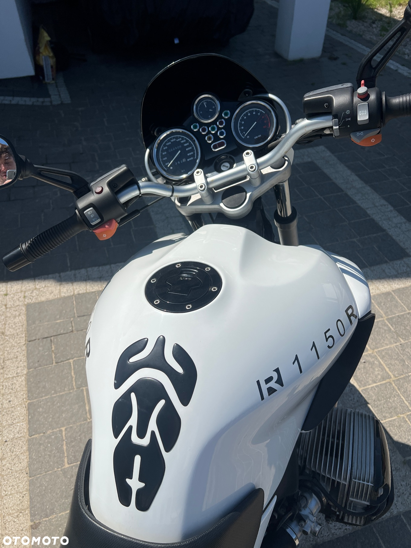 BMW R - 11