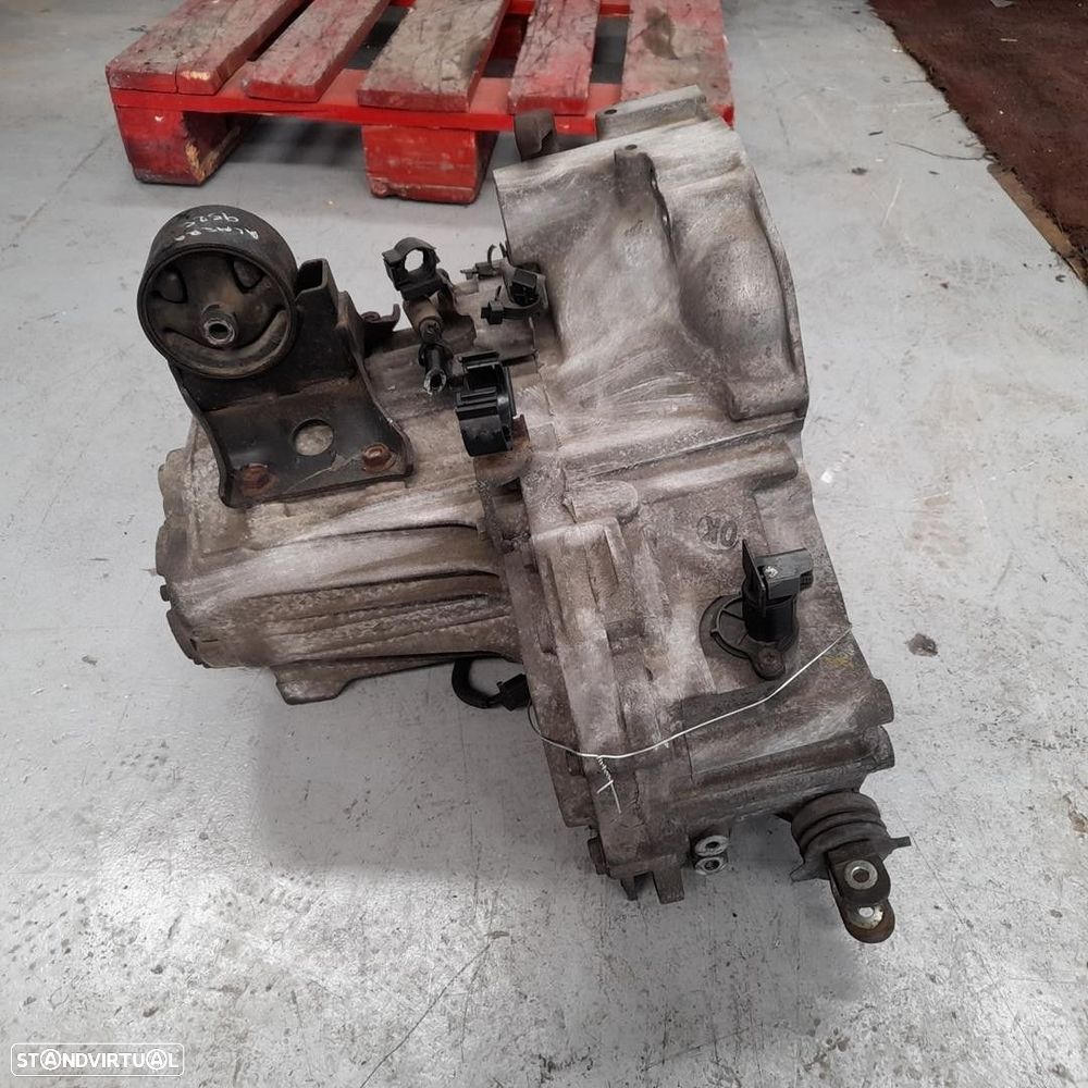 CAIXA VELOCIDADES NISSAN ALMERA TINO 2002 - 2