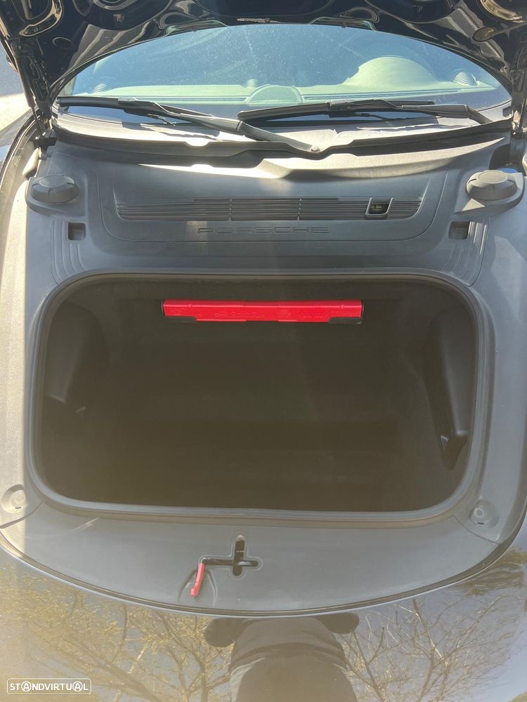 Porsche 718 Cayman - 25