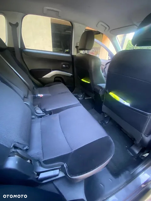 Mitsubishi Outlander 2.0 DID Intense - 6