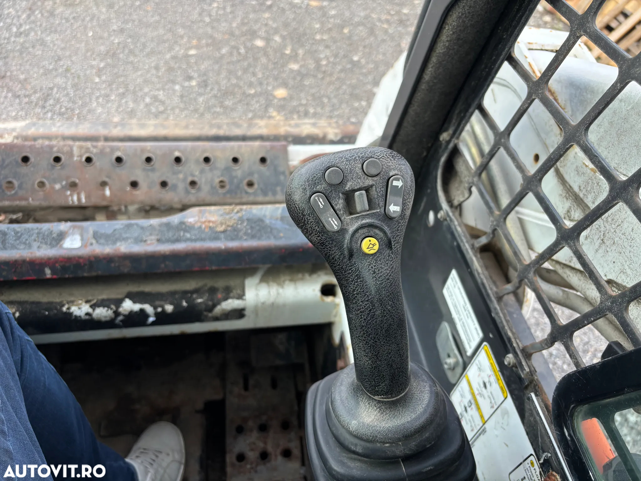Bobcat T190 - 9