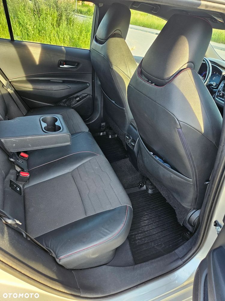 Toyota Corolla 1.8 Hybrid Selection - 18