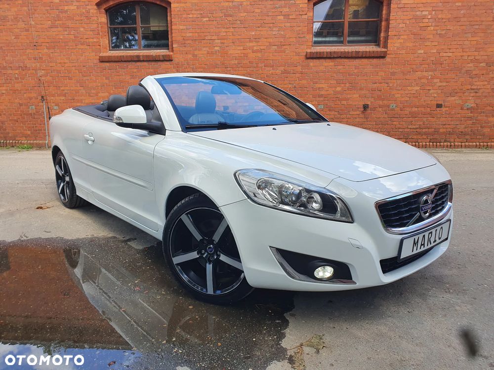 Volvo C70 D3 Momentum - 10