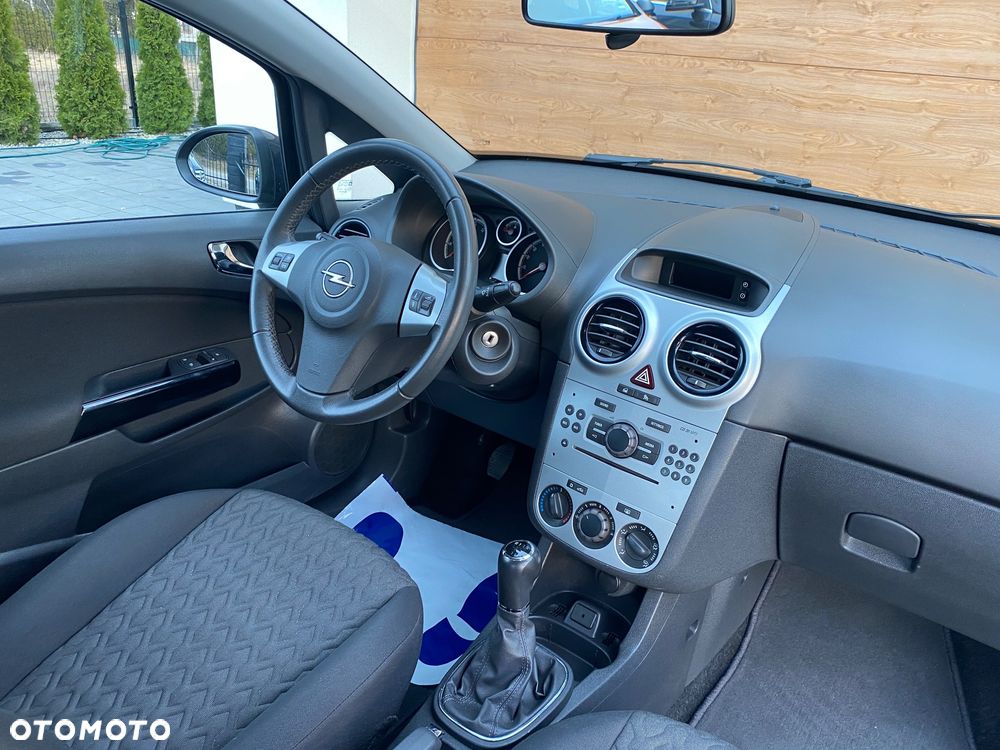 Opel Corsa 1.4 Color Edition - 30