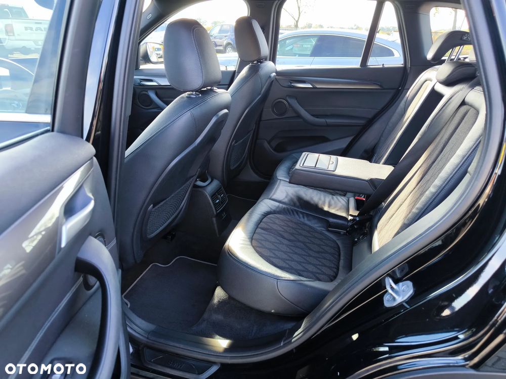 BMW X1 - 15