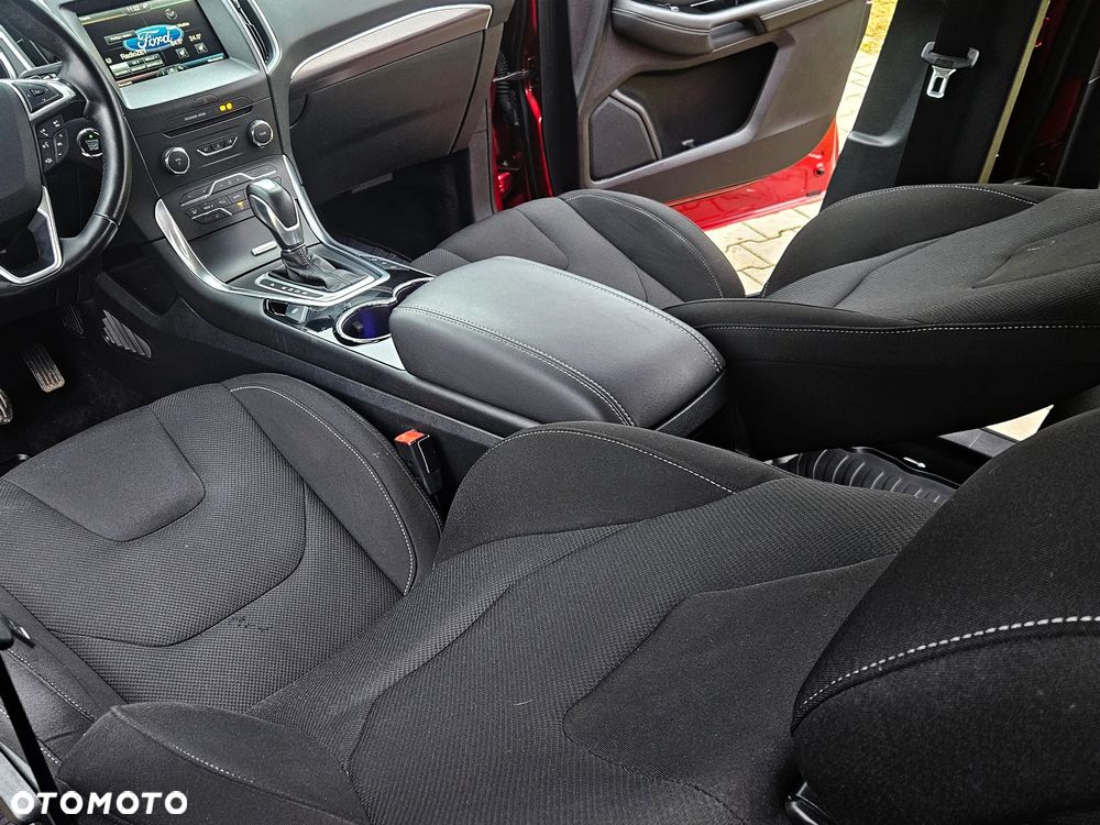 Ford S-Max ver-2-0-tdci-bi--turbo-titanium-powershift - 5