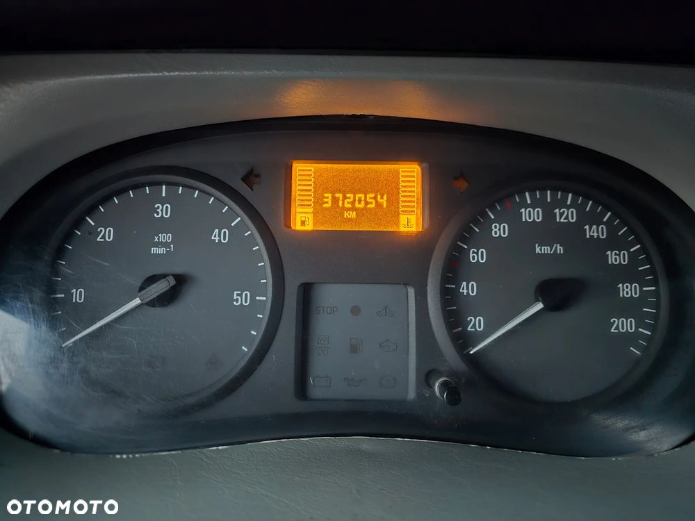 Opel Vivaro - 12