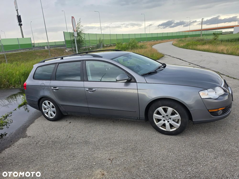 Volkswagen Passat 2.0 FSI Individual - 4