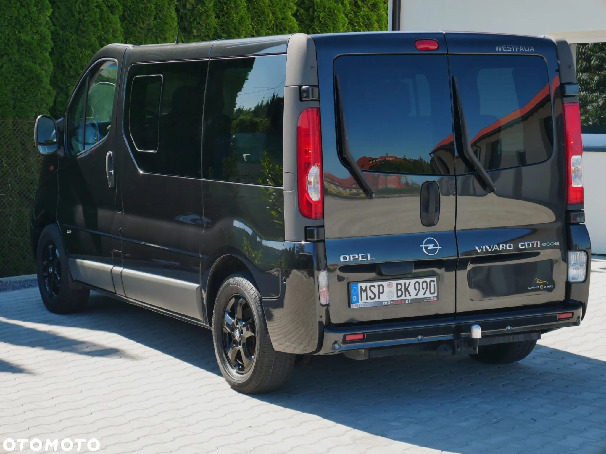 Opel Vivaro - 11