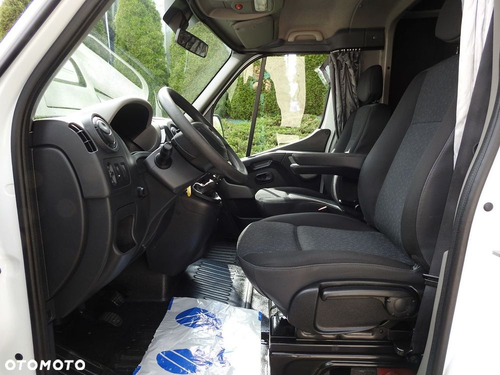 Opel MOVANO PLANDEKA 8 PALET WEBASTO TEMPOMAT KLIMATYZACJA PNEUMATYKA  170KM - 29