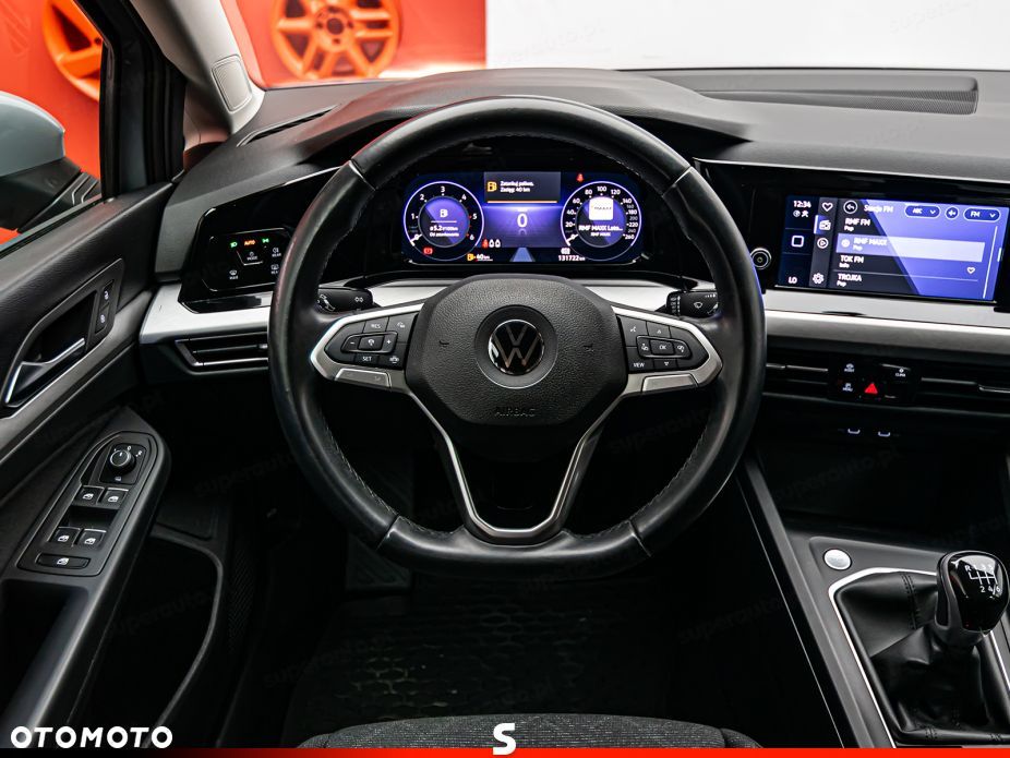 Volkswagen Golf - 11