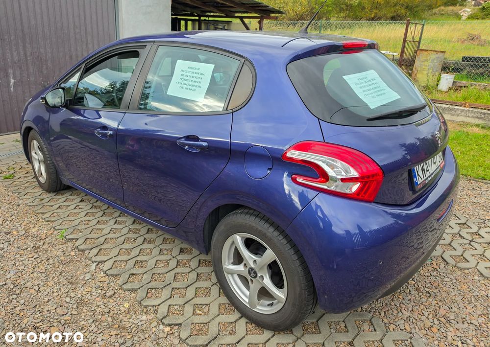 Peugeot 208 - 3