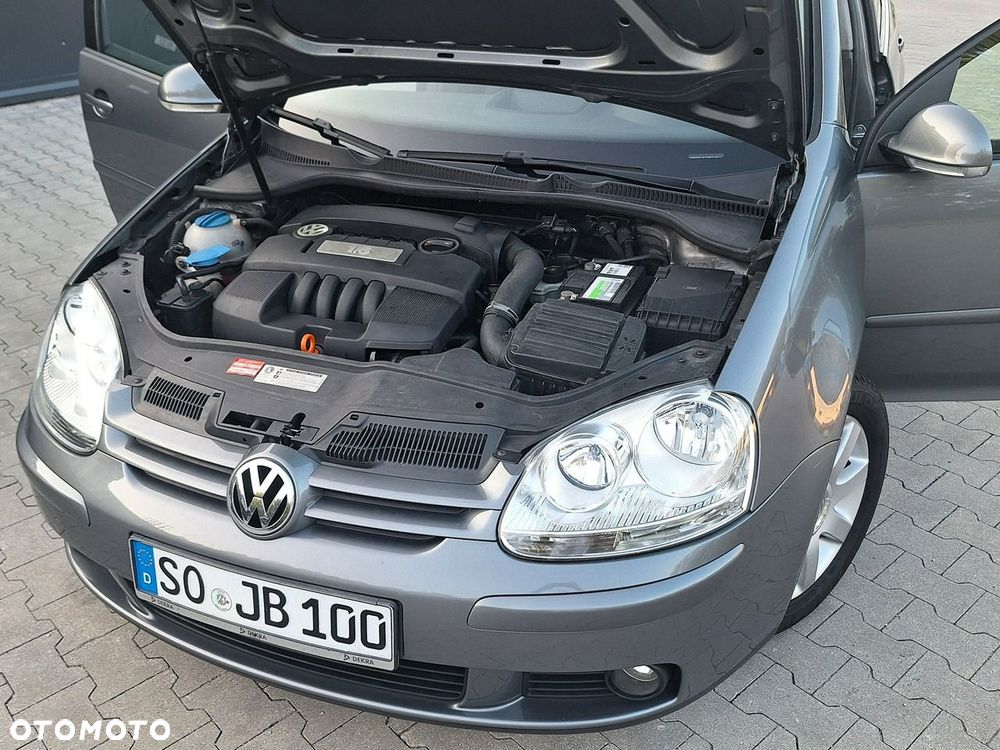 Volkswagen Golf - 18
