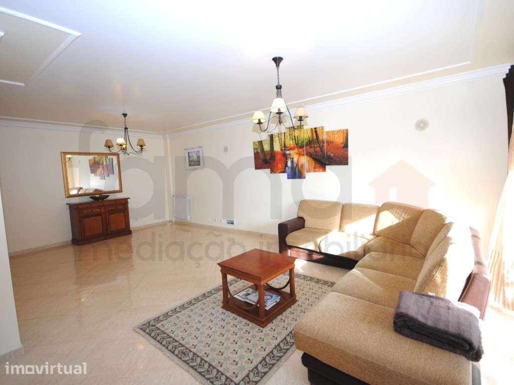 Apartamento T4 para Arrendar com Box - Parque São Domingos - Grande imagem: 4/47