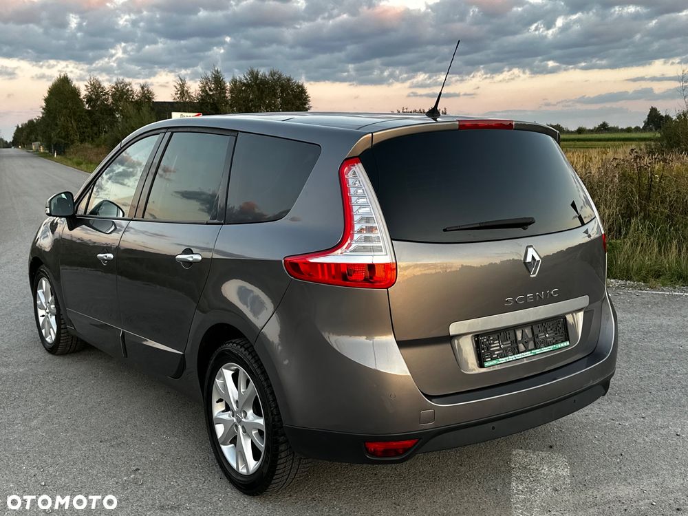 Renault Grand Scenic 2.0 16V 140 CVT Luxe - 8