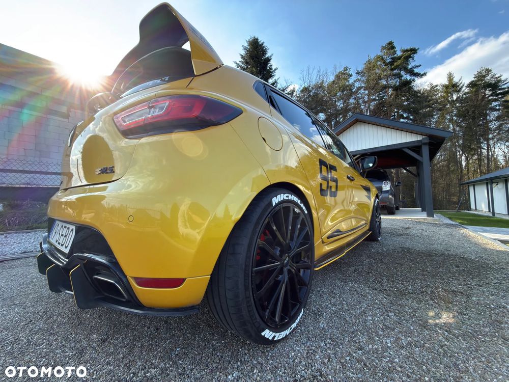 Renault Clio 1.6 R.S 200 EDC - 11