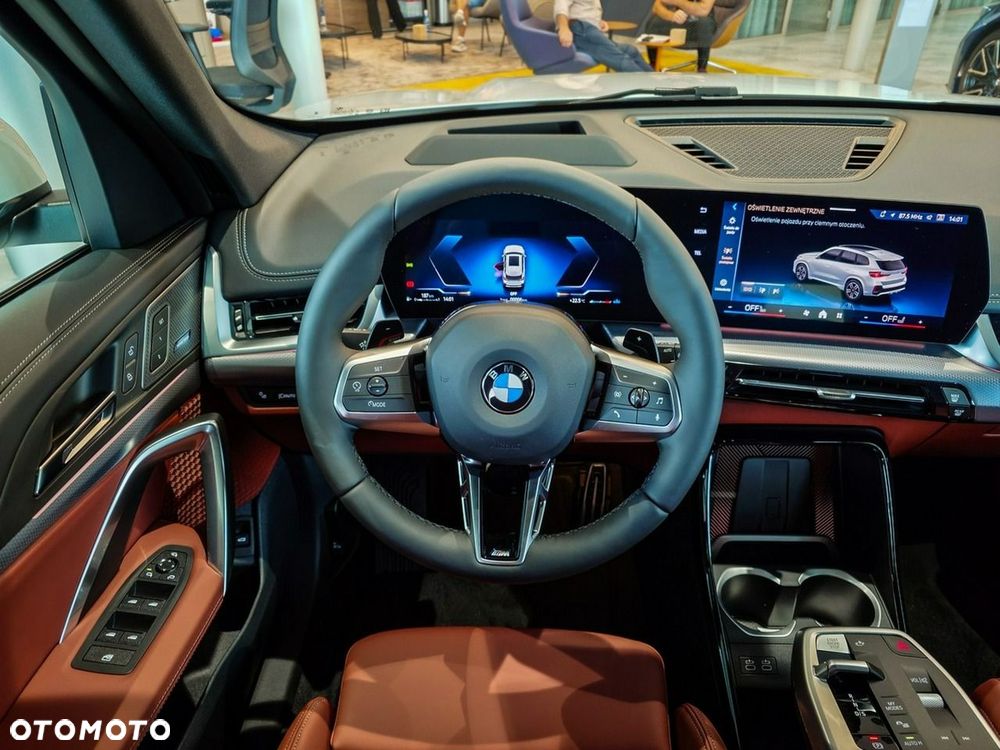 BMW X1 xDrive20d - 16