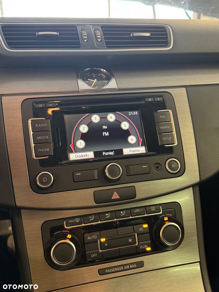 Volkswagen Passat 1.6 TDI Comfortline - 18